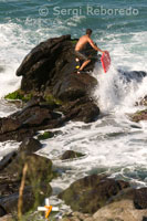 Ho'okipa Beach, Una de les millors platges On Practicar el surf i Bodysurf l'. Unes creus adverteixen del Perill. Maui.